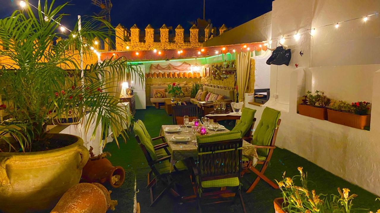 Apartamento Con Terraza,A 100M Playa Costilla Y Frente Al Castillo Rota Exterior foto