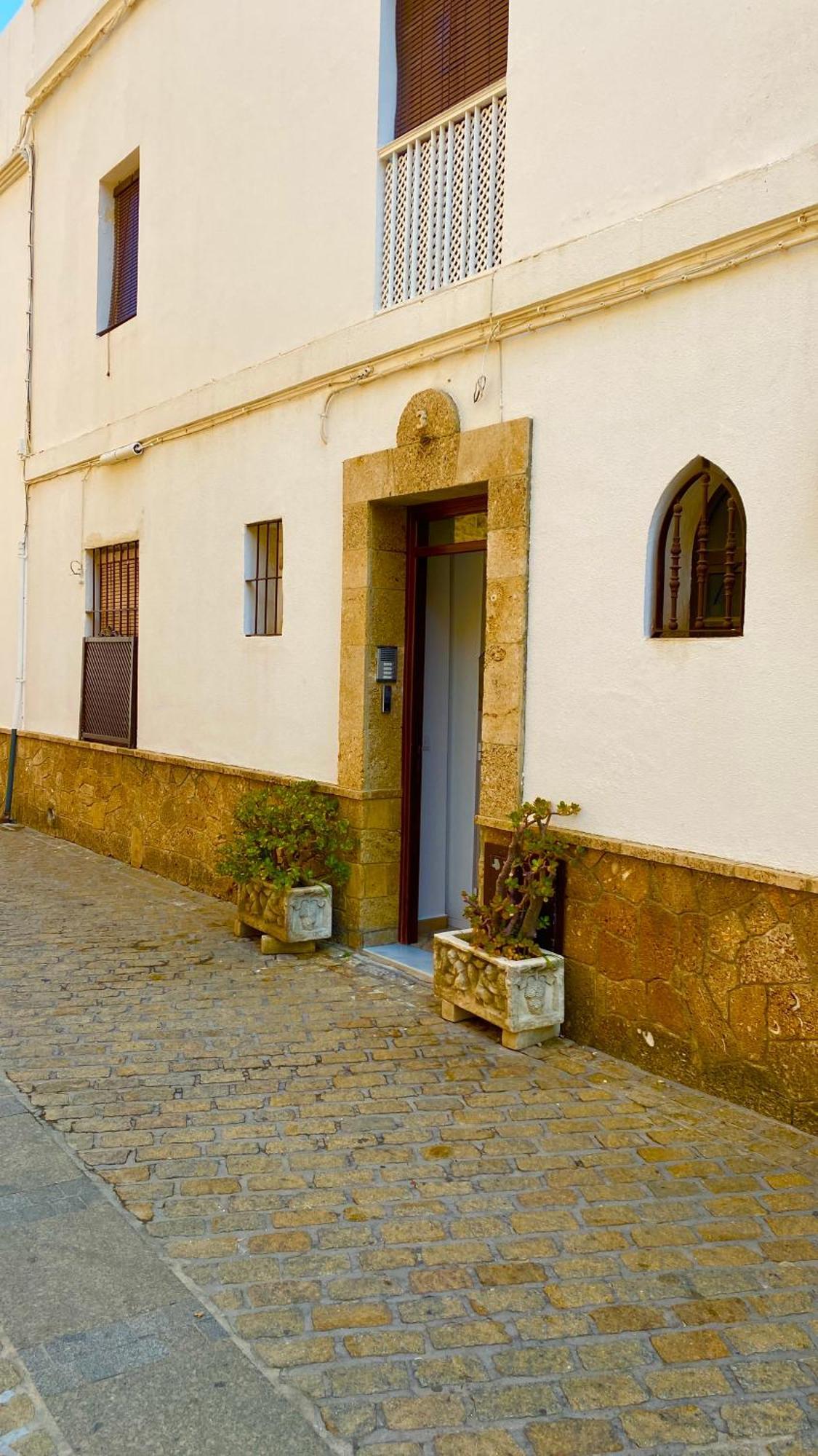 Apartamento Con Terraza,A 100M Playa Costilla Y Frente Al Castillo Rota Exterior foto