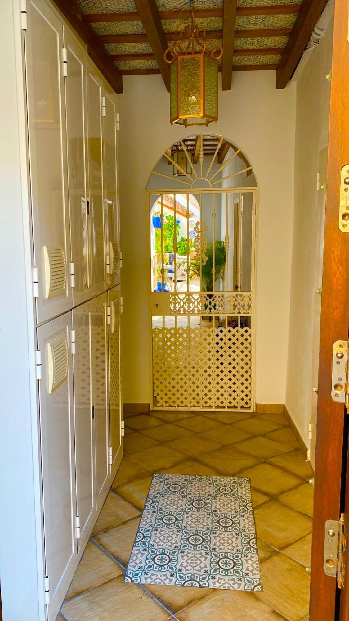 Apartamento Con Terraza,A 100M Playa Costilla Y Frente Al Castillo Rota Exterior foto